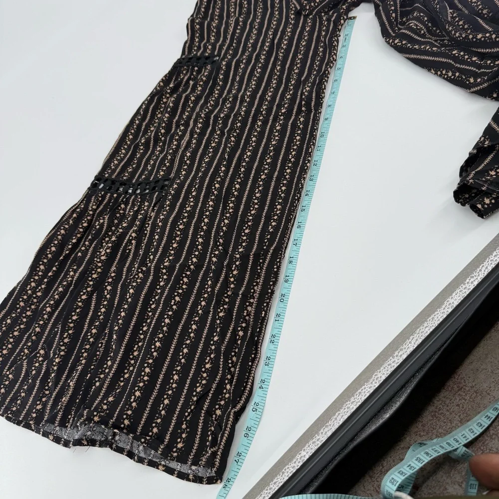 Black and Tan Wide Leg Pants with Crochet Inset - Picture 8 of 9